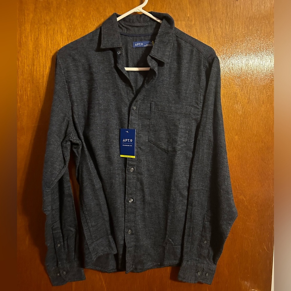 APT. 9 men’s button down shirt size small